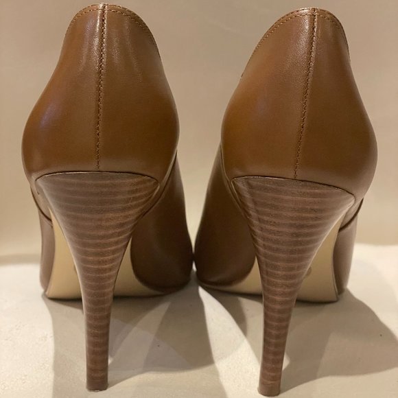 Micheal Kors Ankle Andie Booties - Picture 4 of 10